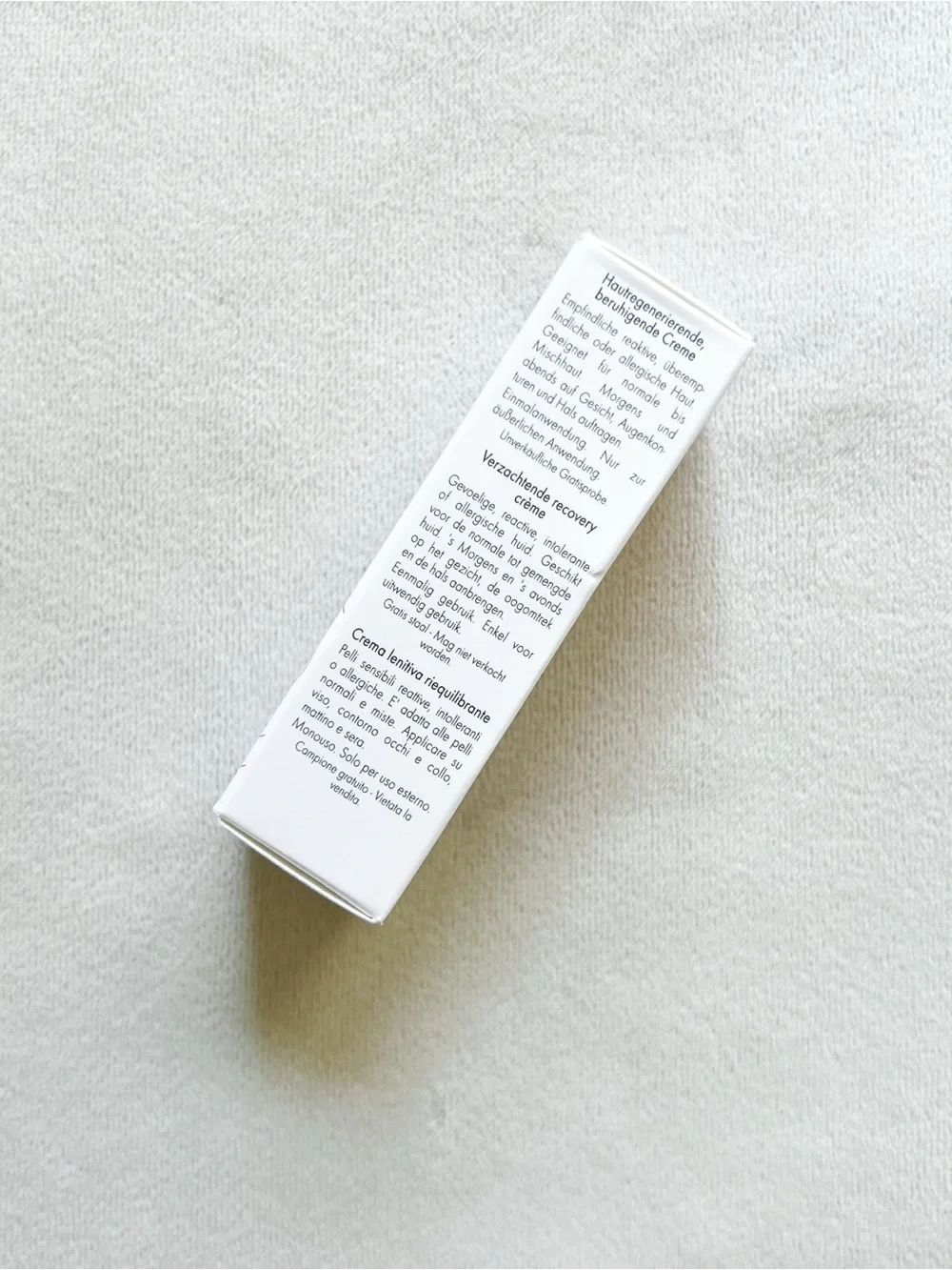 Avène Tolérance Control Soothing Skin Recovery Cream — White